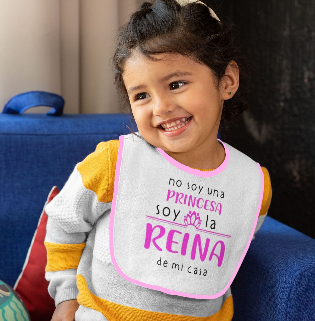 babero la reina de la casa